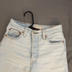Levis Ribcage Straight Ankle 25